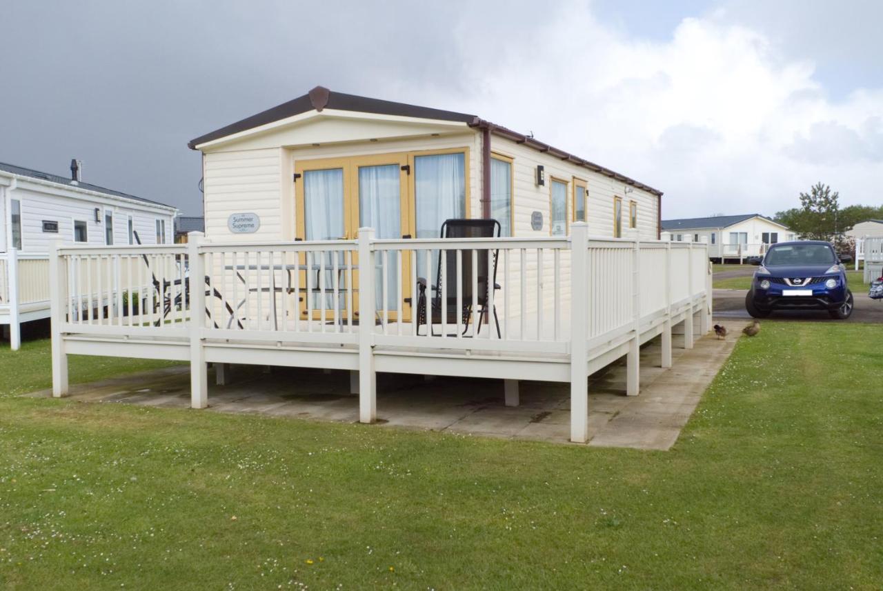 Villa Manor Park Hunstanton Pets Go Free Linen Included Exterior foto